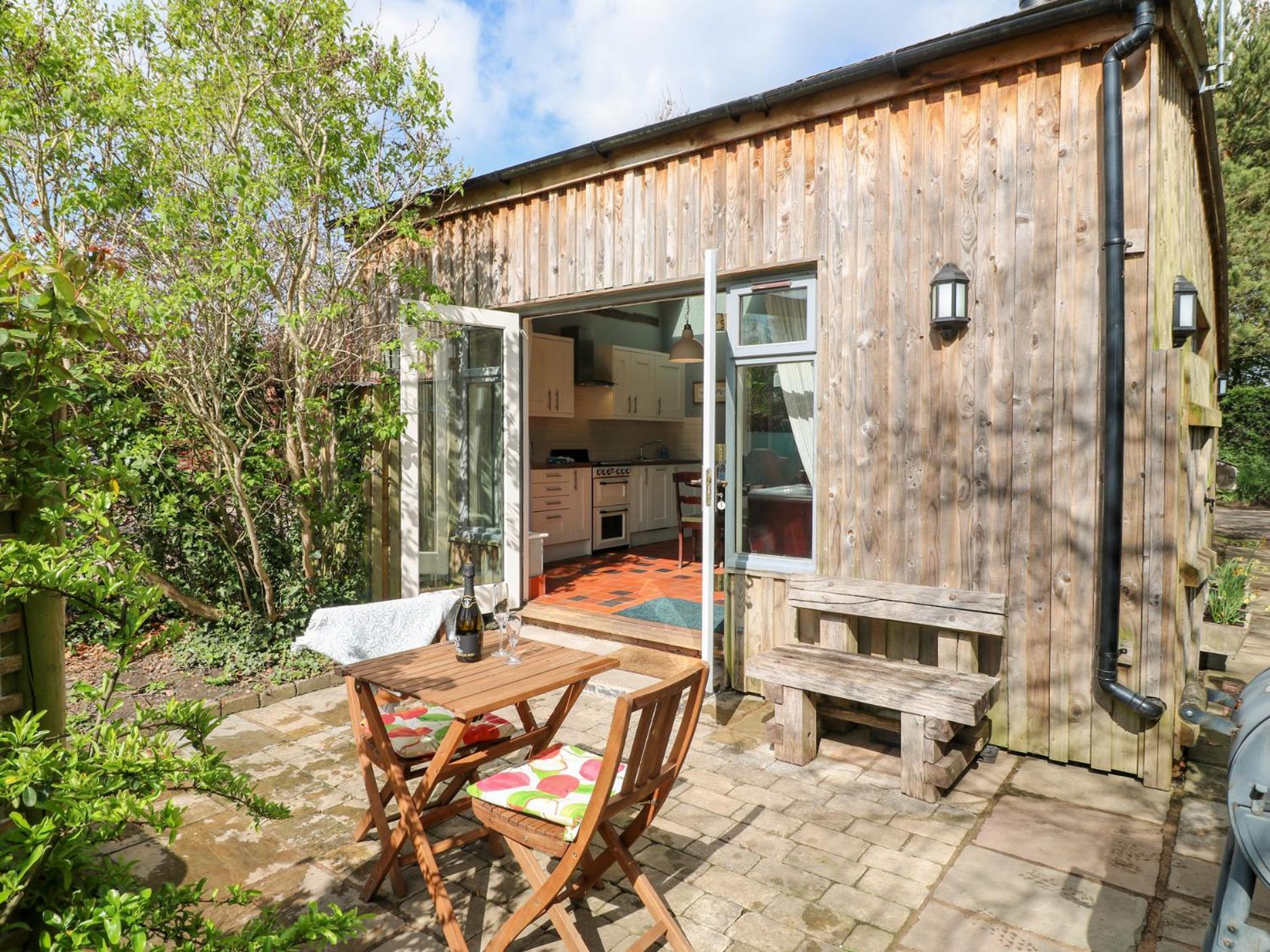 Villa Hen House View Rugeley Esterno foto